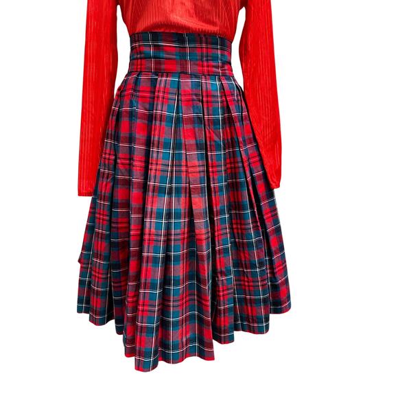 70s Christmas Plaid Red, Green Skirt Junior Mates by Classic of Boston 26" Waist - Picture 1 of 9
